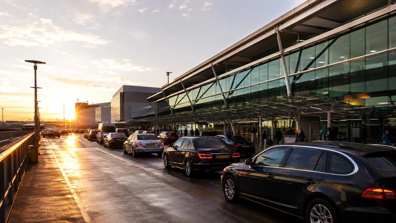 The Complete Edinburgh Airport Transfer Guide for 2025
